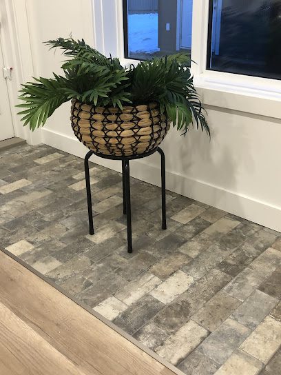 Deluxe Flooring &Tile