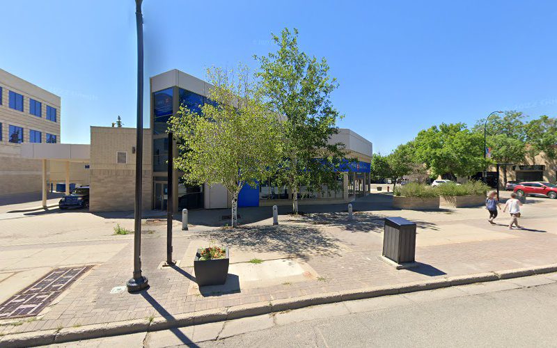 4 Ave & 6 St S